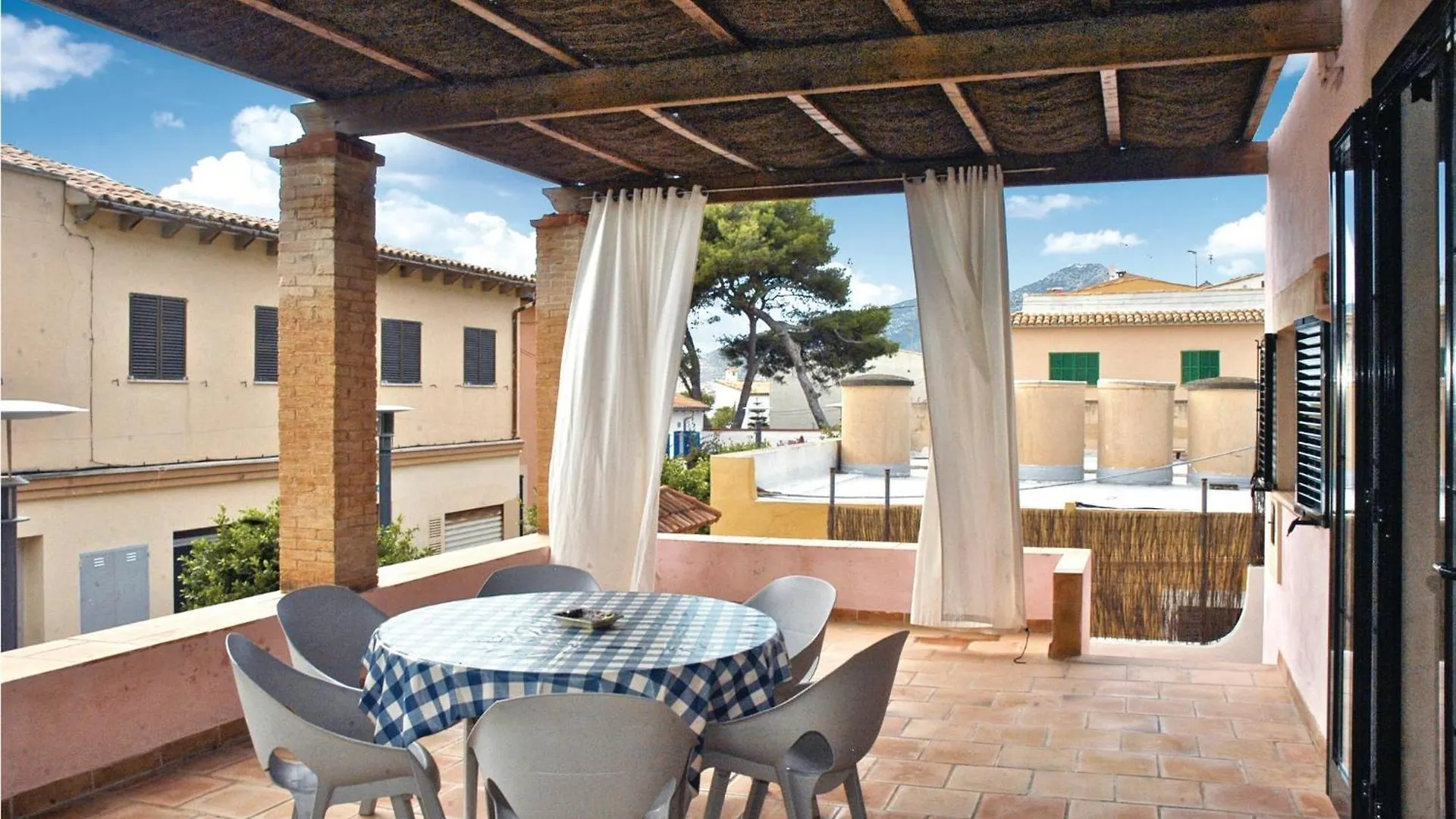 Stunning Home In San Telmo With Kitchen Sant Elm Holiday home